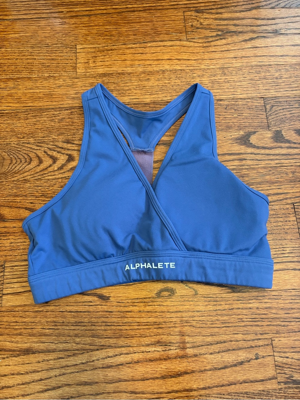 ALPHALETE Women’s V-Neck Blue Sports Bra Size Medium